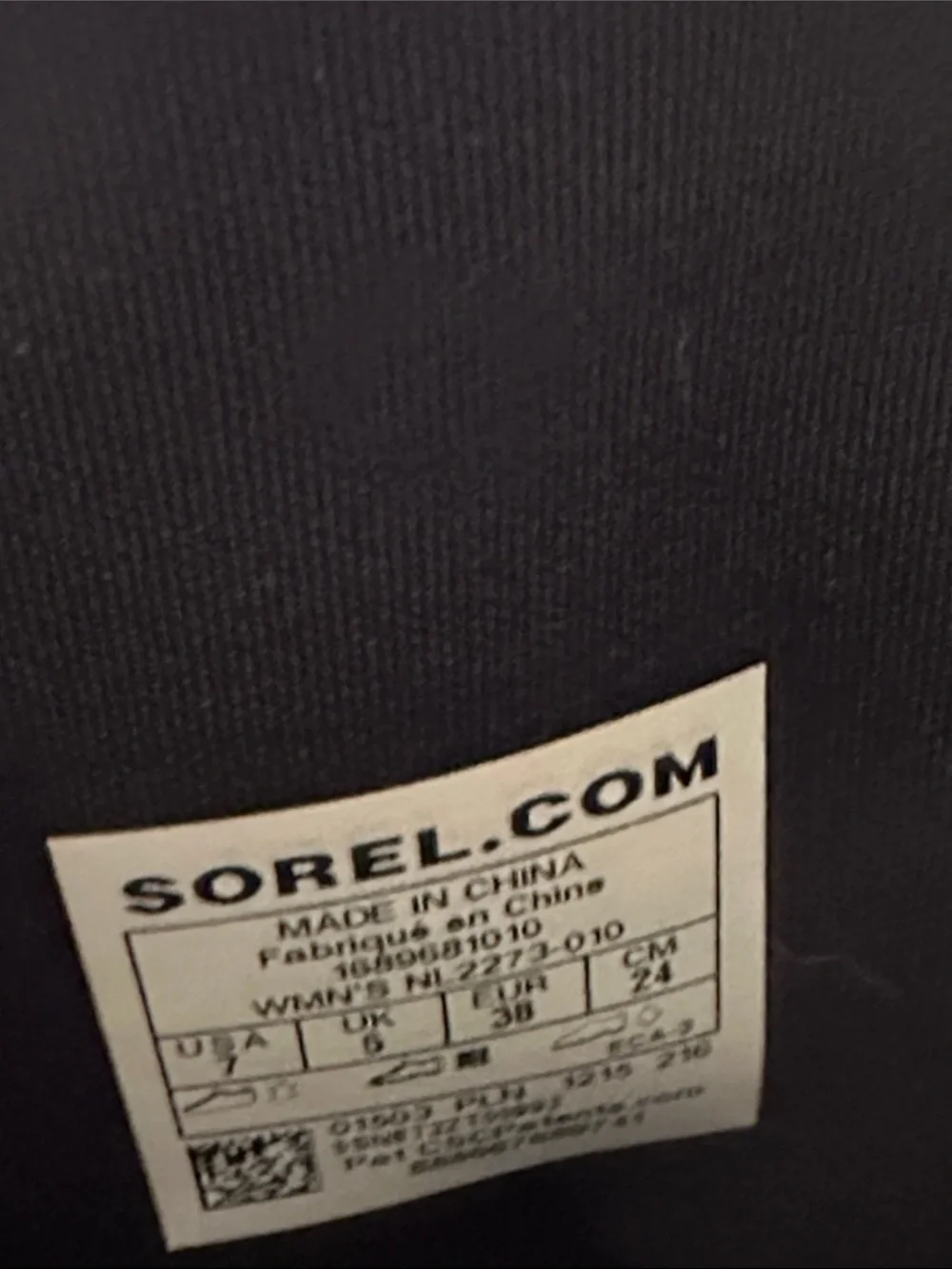 Sorel Conquesr Carly II Black and Gray Lace-Up Winter Boots - Picture 10 of 10